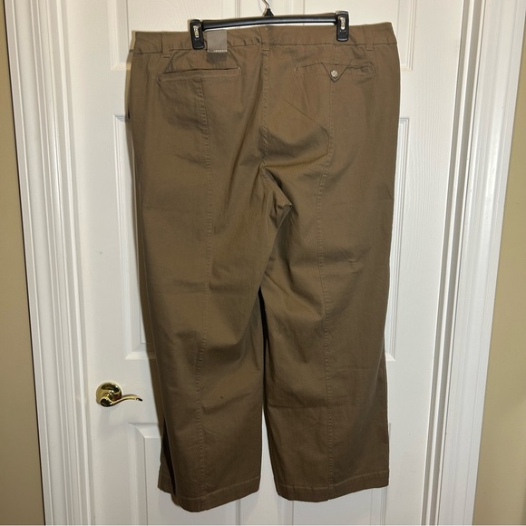 Venezia Wide Leg Khaki Pants - Picture 5 of 8